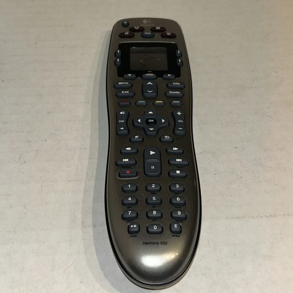Logitech Harmony 650 Universal Remote Control‎ For Parts/Repair